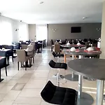 Logis Des Sources Hotel