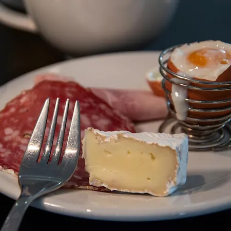 Logis Des Sources 호텔 2*