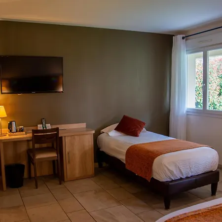Hotel Logis Des Sources Créney-près-Troyes