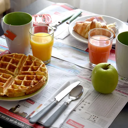 Logis Des Sources 2* 크레네이프레트로이에스