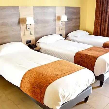 Logis Des Sources Hotel 2*