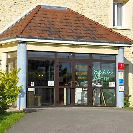 Hotel Logis Des Sources Créney-près-Troyes