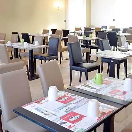 Logis Des Sources Hotel