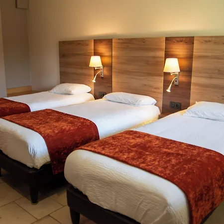 Logis Des Sources Hotel 2*