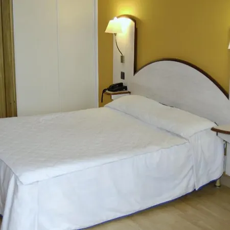 Hotel Logis Des Sources