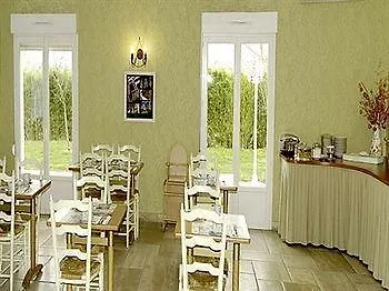 فندق Logis Des Sources 2*