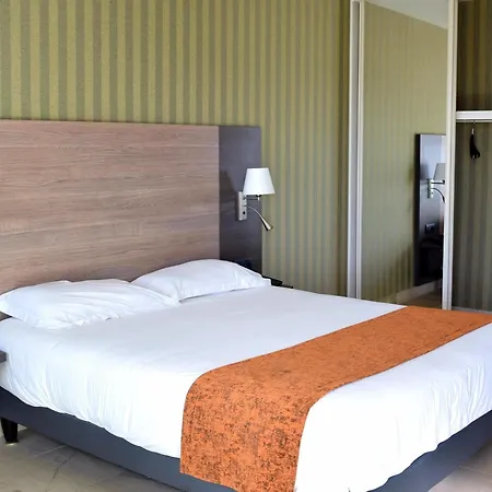 Hotel Logis Des Sources