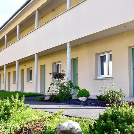 Hotel Logis Des Sources 2*