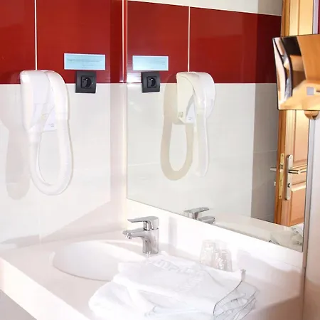 Hotel Logis Des Sources
