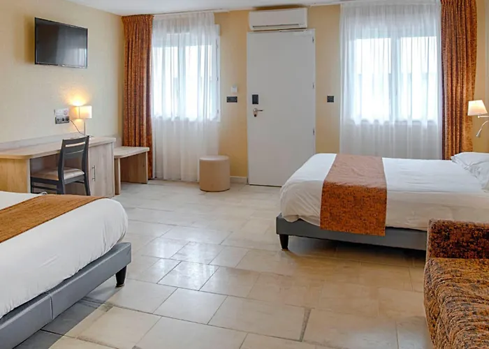 Hotel Logis Des Sources