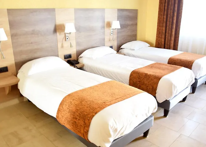 Hotel Logis Des Sources 2*