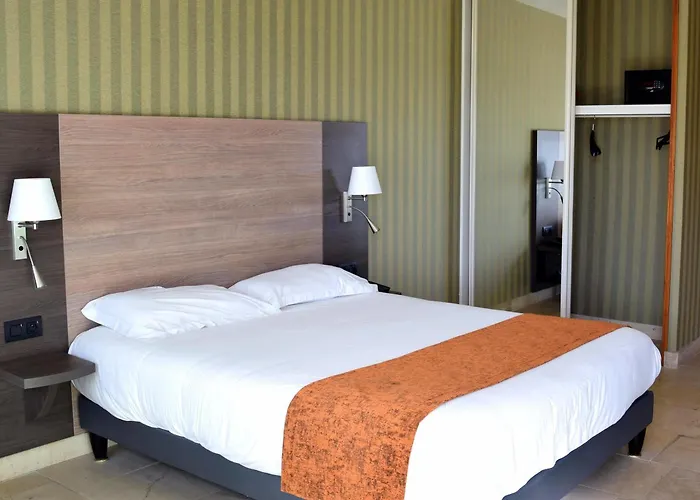 Hotel Logis Des Sources