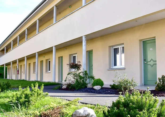 Hotel Logis Des Sources 2*